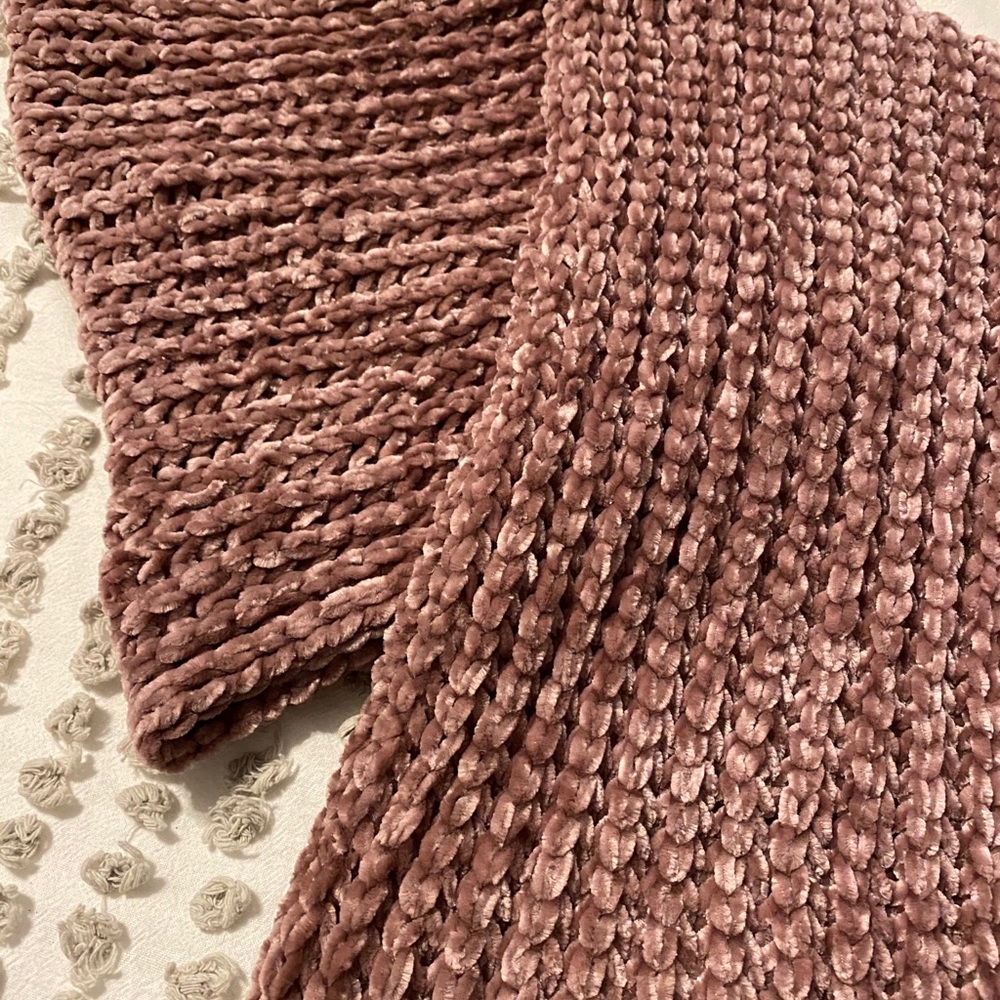 Infinity Scarf - Picture 2 of 3